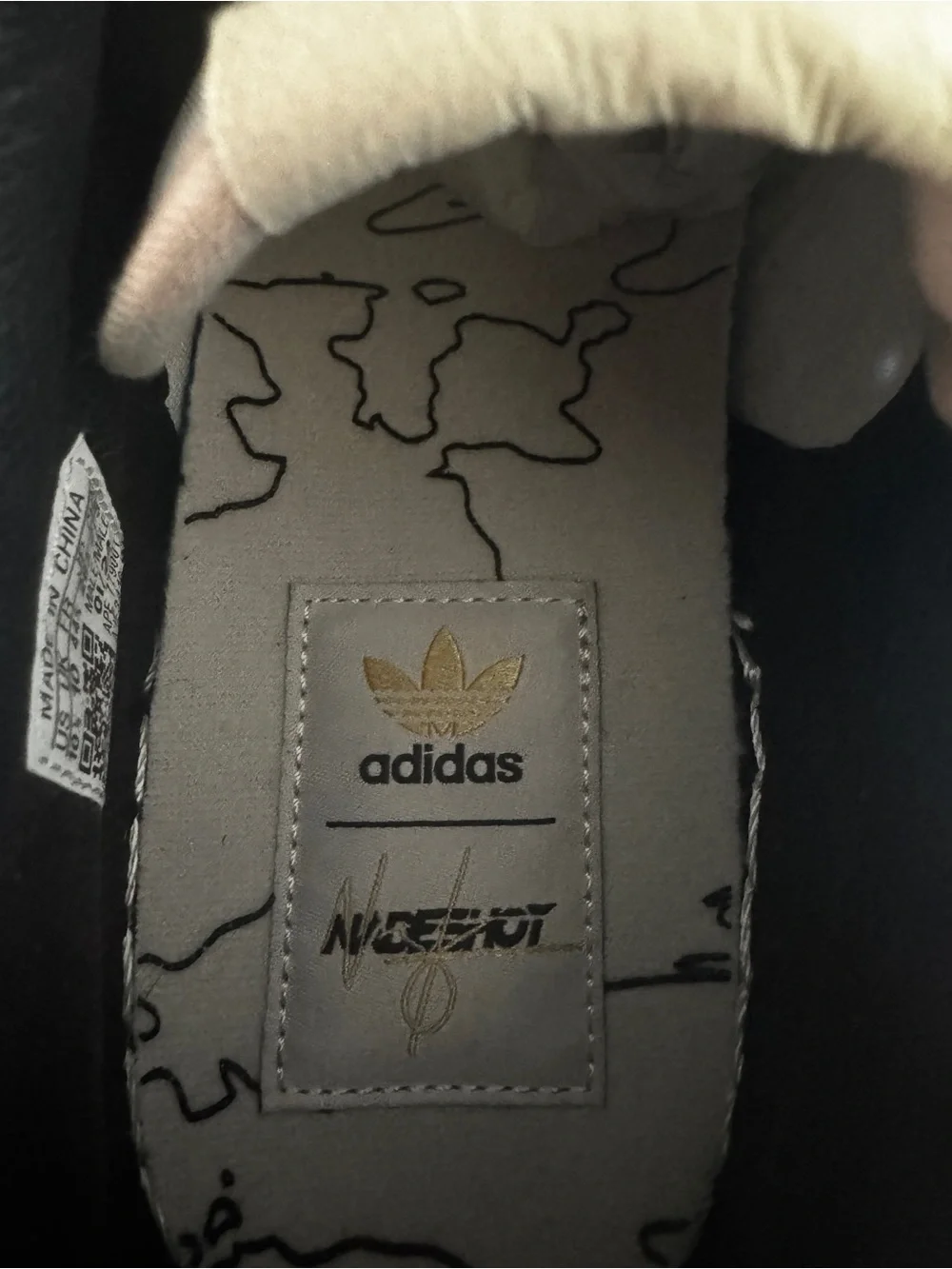 adidas low top
